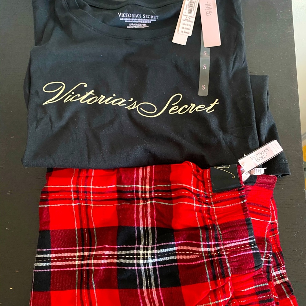 Victoria Secret two piece PJS ❤️